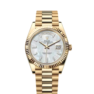Rolex Day-Date 40 Yellow Gold - Fluted / MOP - Baguette